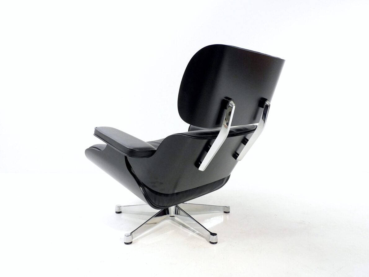 Artikelbild Black "Lounge Chair" - Ray und Charles Eames