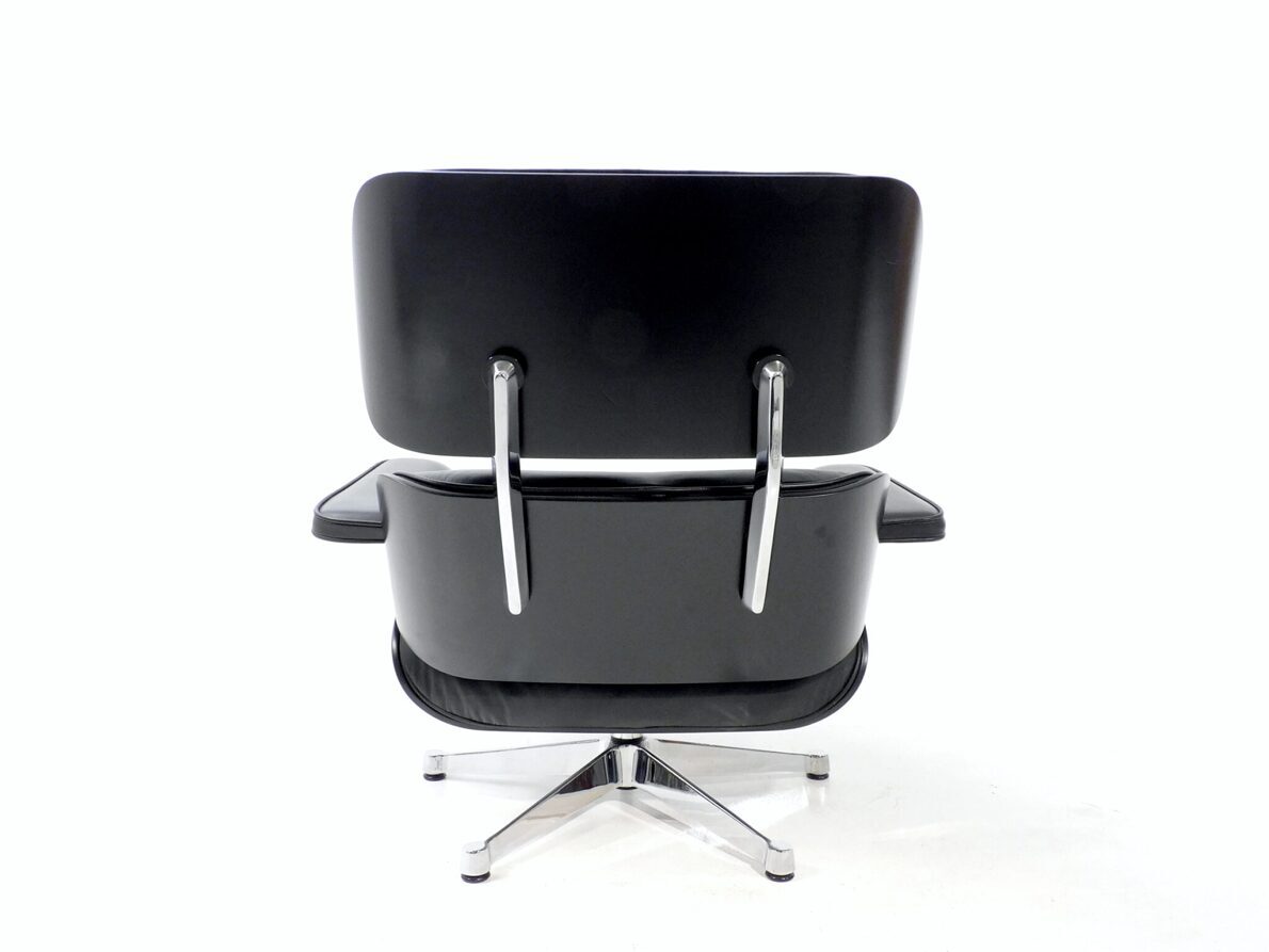 Artikelbild Black "Lounge Chair" - Ray und Charles Eames