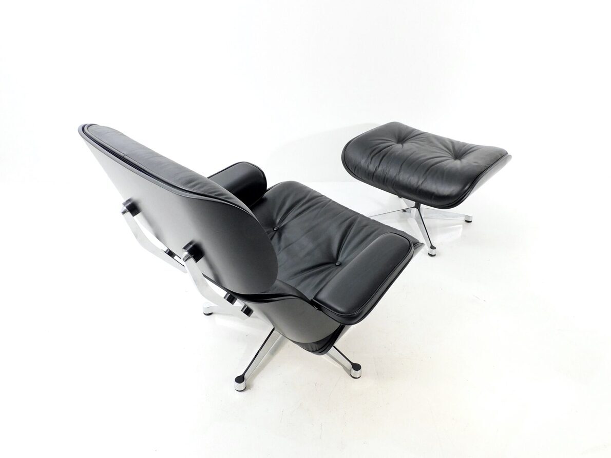 Artikelbild Black "Lounge Chair" - Ray und Charles Eames