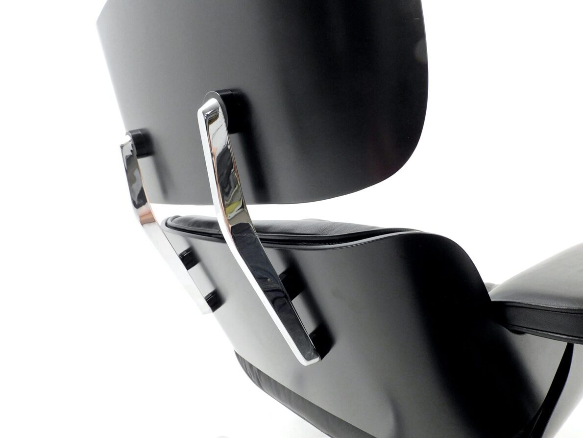 Artikelbild Black "Lounge Chair" - Ray und Charles Eames